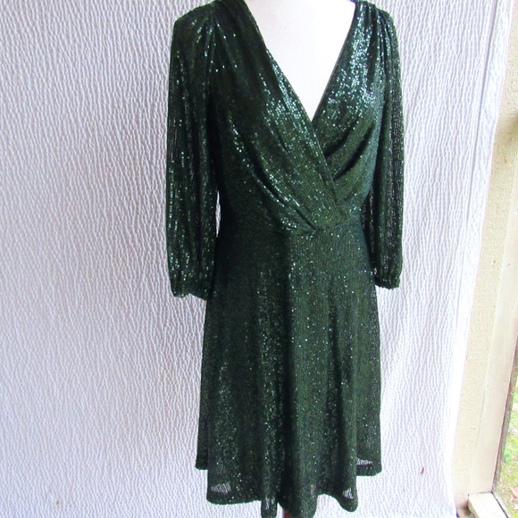 Gorgeous Dark Green Dress DKNY 10 40 42 Wrap Upper Belt Fit Flare Tiny Sequin - Picture 1 of 16